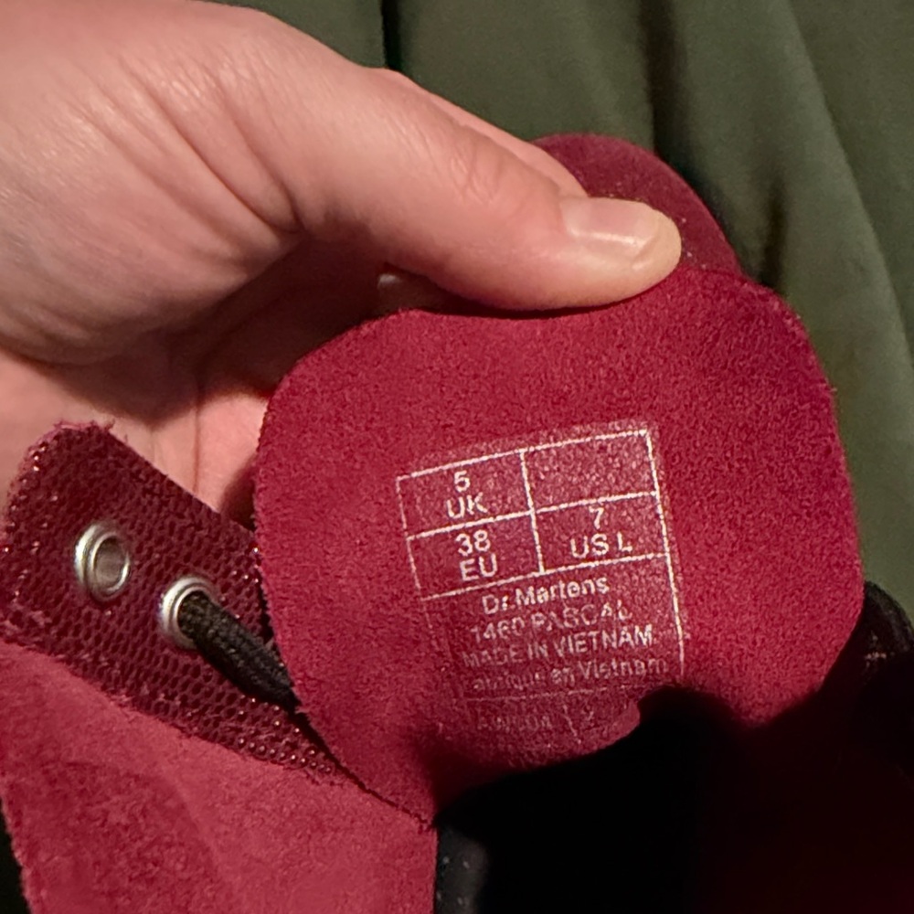 Dr.Martens 1460 Pascal Burgundy Textured Leather - Picture 5 of 5